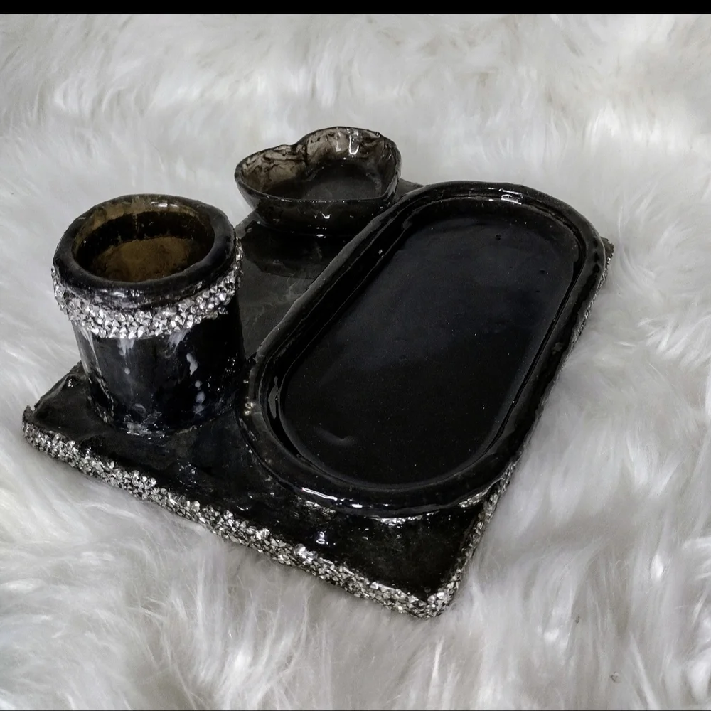 Elegant Black Ceramic Bath Set